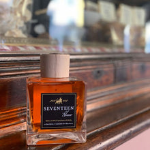 Carica l'immagine nel visualizzatore di Gallery, Biella 369 - ZUCCHERO E CANNELLA DEL RICETTO DI CANDELO - 500 ML - PROFUMO AMBIENTE CONCENTRATO