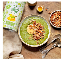 Carica l&#39;immagine nel visualizzatore di Gallery, Morning Fuel - Breakfast Smoothie Bowl - THE MATCHA alla VANIGLIA - Porridge e fiocchi di avena per una colazione vegana e ricca di nutrienti - proteine in polvere
