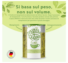 Carica l&#39;immagine nel visualizzatore di Gallery, The Matcha Ritual - Pregiato the verde matcha dal rituale giapponese - arricchito con latte di cocco, erba di grano e orzo. Ideale per frullati - 210g polvere
